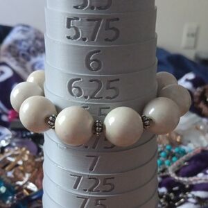 Chic Cream Beaded Bracelet